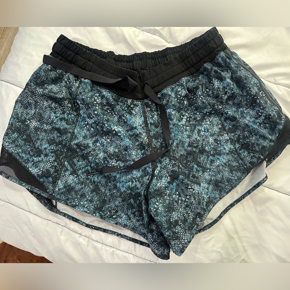 Lululemon Hotty Hot Short (Long 4")